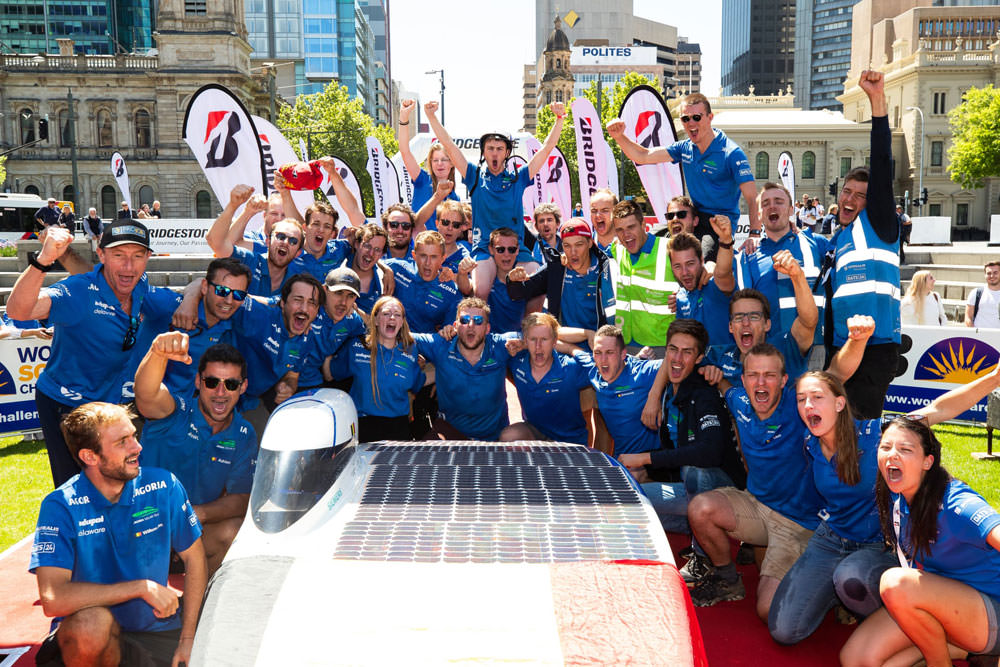 مسابقات جهانی خودروهای خورشیدی / Bridgestone World Solar Challenge