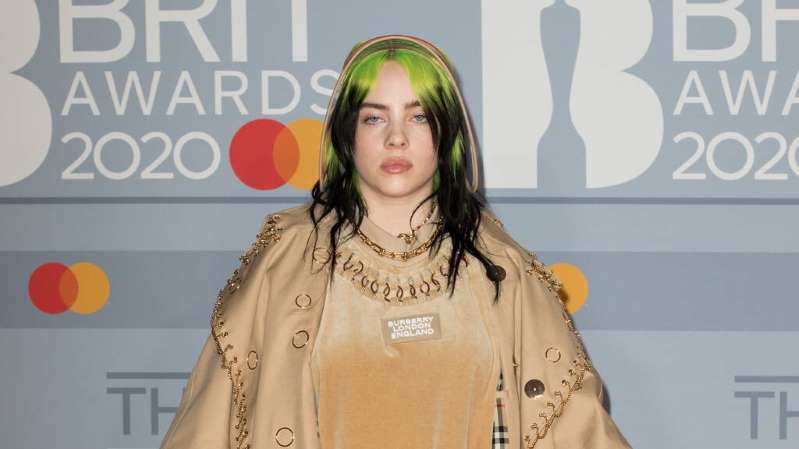 بیلی ایلیش Billie Eilish سخن گفت : شما باید رای بدهید