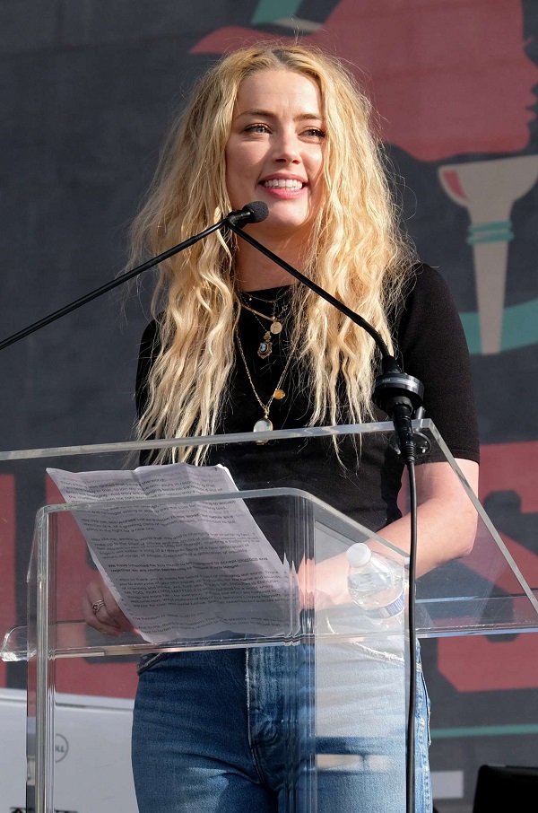 amber-heard-women-s-march-3