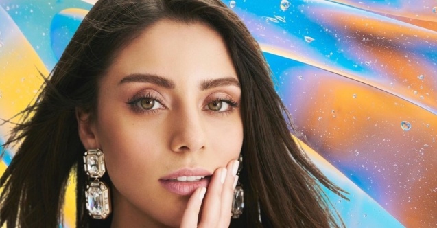 سیلا ترک اوغلو از عشق و عاشقی گفت ...