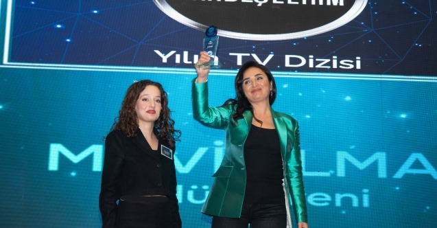 جایزه بهترین سریال سال به «خواهر و برادرانم» (Kardeşlerim) اهدا شد