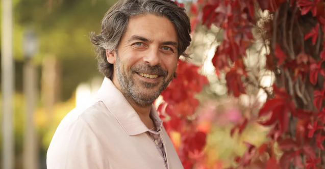 سینان توزجو از سفیدی موهایش گفت ...