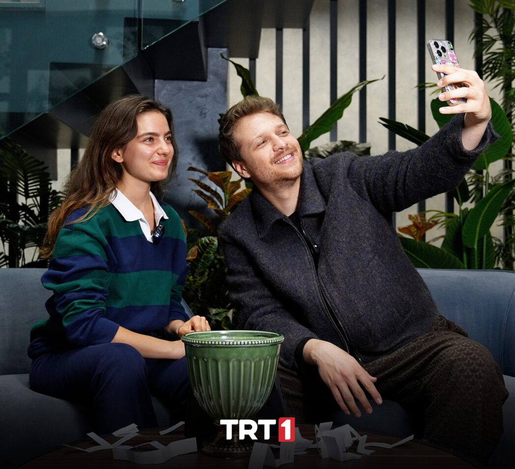 پیشنهاد «این صدای ترکیه» به «آوا یامان» و «بوراک یورک» برای ویژهبرنامه ...