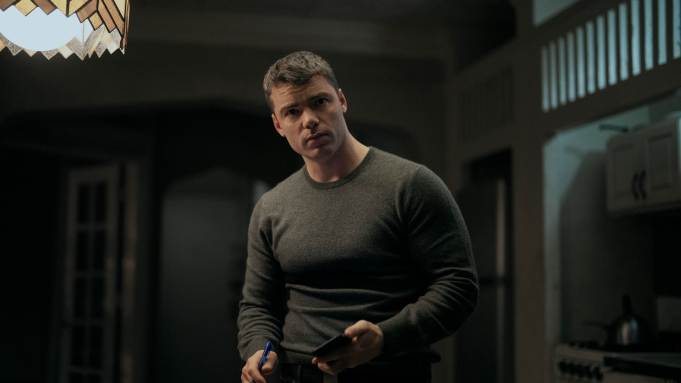 گابریل باسو از فصل سوم «The Night Agent»