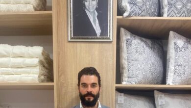 آکین آکینوزو نام مادرش اوزلم آکینوزو را در بینگول زنده نگه می‌دارد